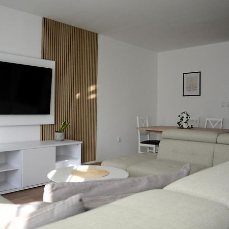 مارتون Central Apartments المظهر الخارجي الصورة