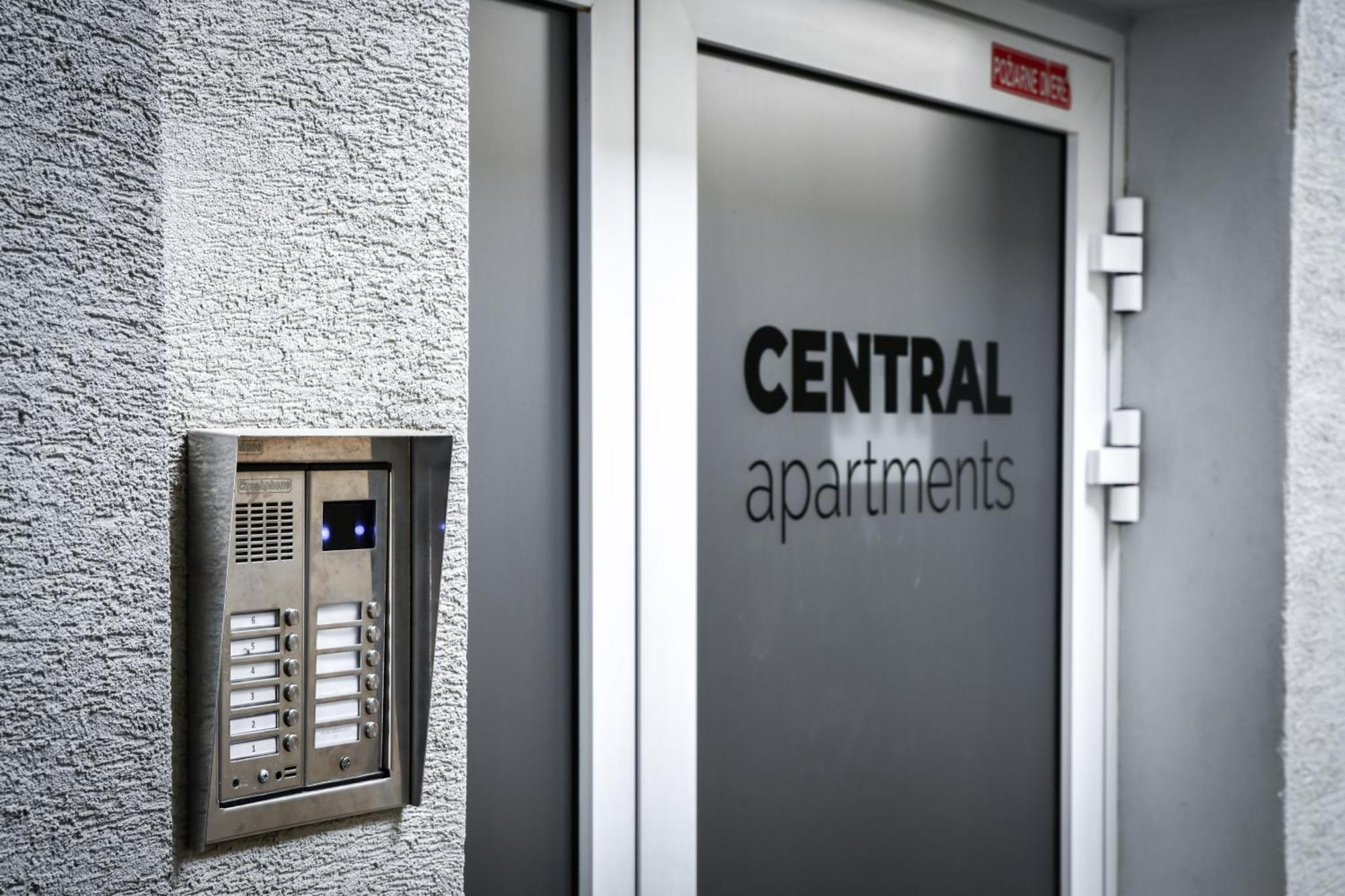 مارتون Central Apartments المظهر الخارجي الصورة